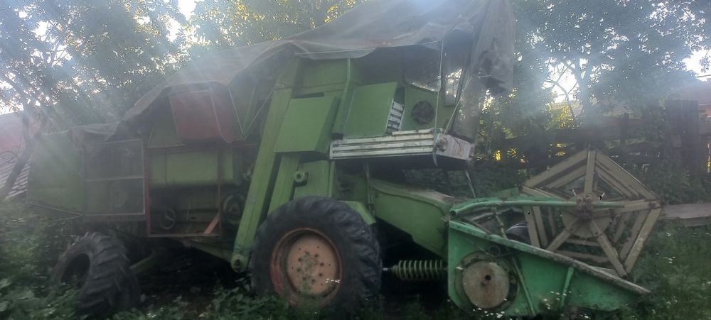 Vând sau dezmembrez  combina Claas  Senator