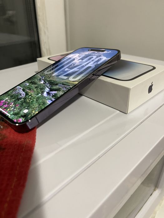 Продам IPhone 14 Pro