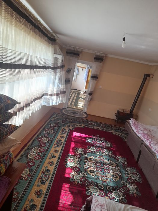 8 сотих, 9 хонали хонадон