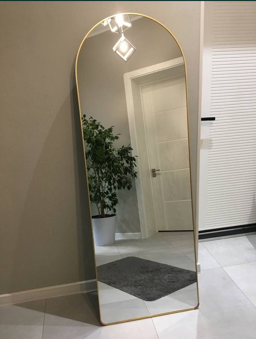 Зеркало овальное напольное