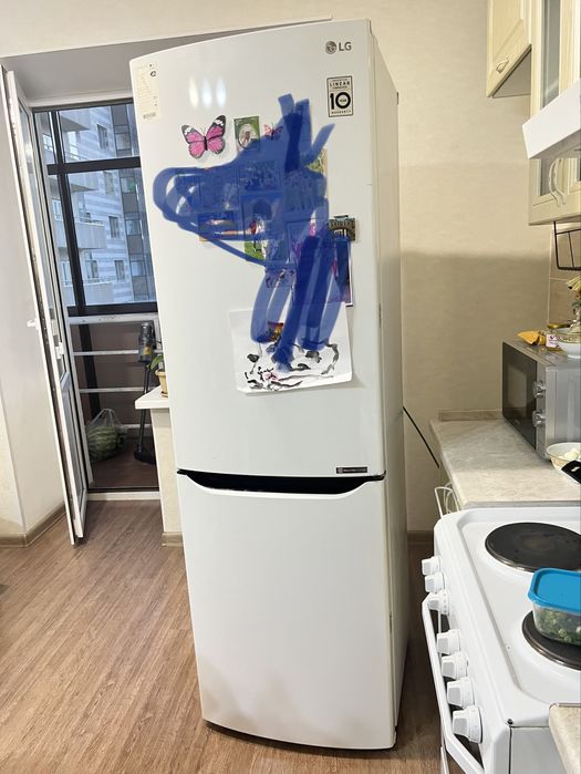 Продам холодильник