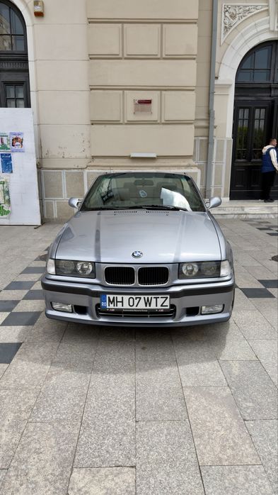 Bmw 320 i cabrio e36 Vehicul Istoric