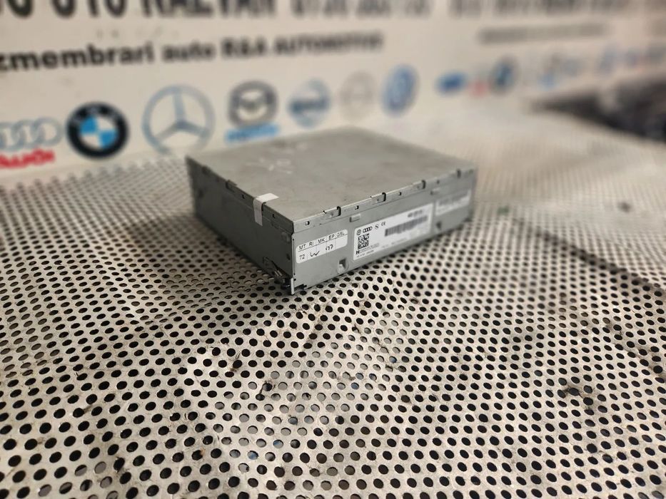 Unitate MMI Radio Box Navigatie Audi A4 B8 A5 A6 C7 A7 Q5 Etc. Dupa 2008 Cod 4G0035061L - Dezmembrari Arad