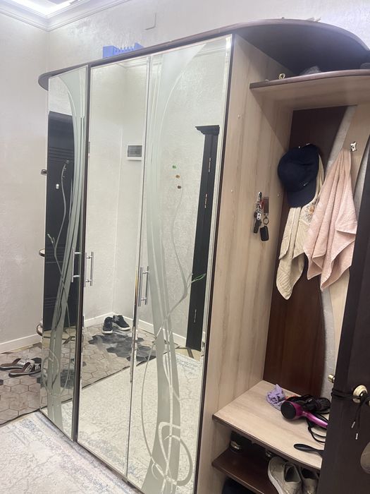 Шифанер шкаф  для прихожей