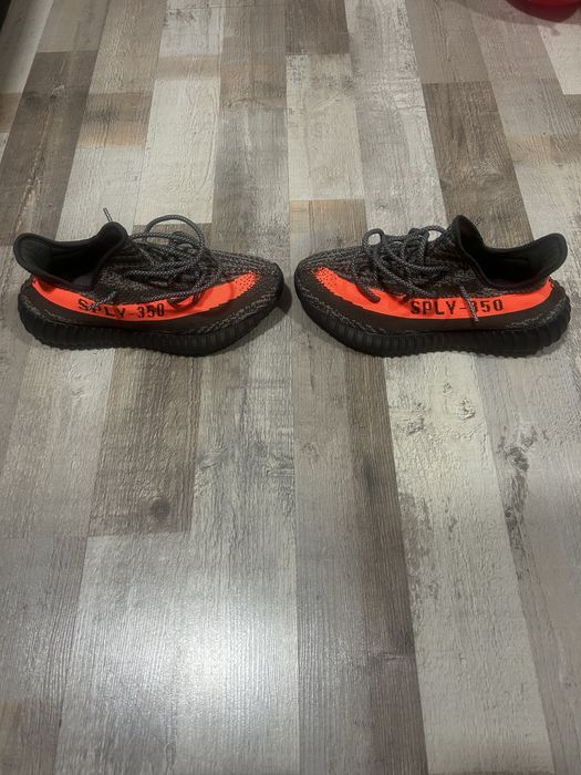 Yeezy 350 v2 carbon beluga