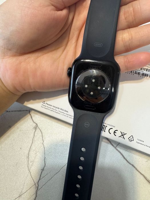 Продам Apple Watch 10