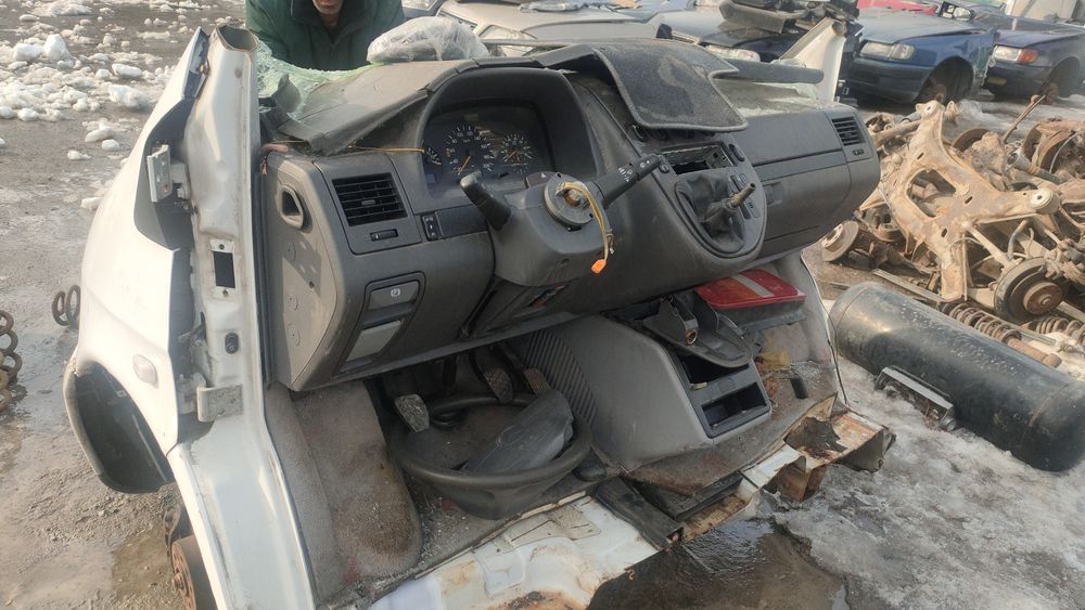 Запчасти  Мерседес Вито