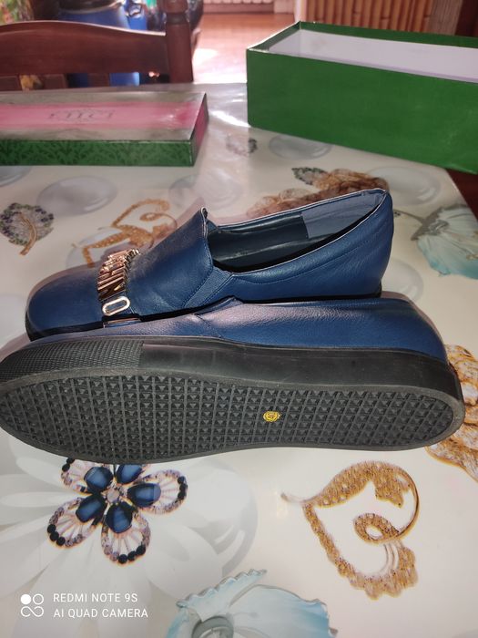 Продам обувь 40 размер