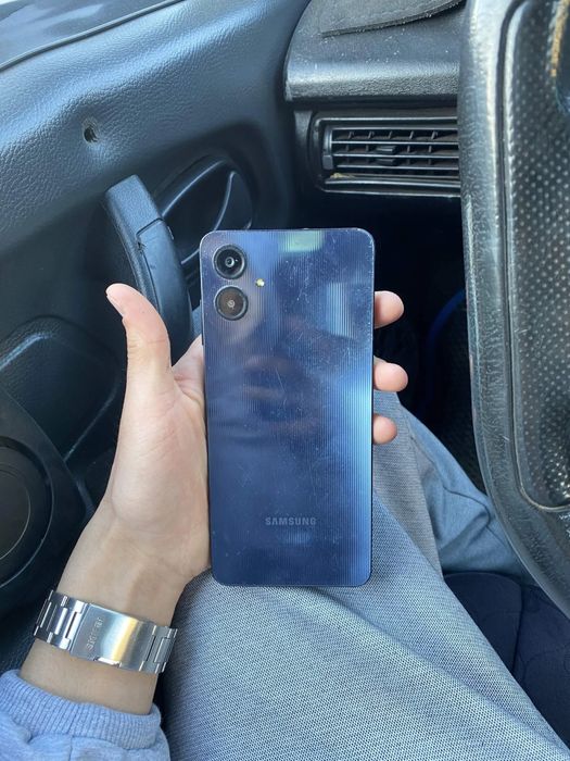 Продам Samsung A06 64 гб