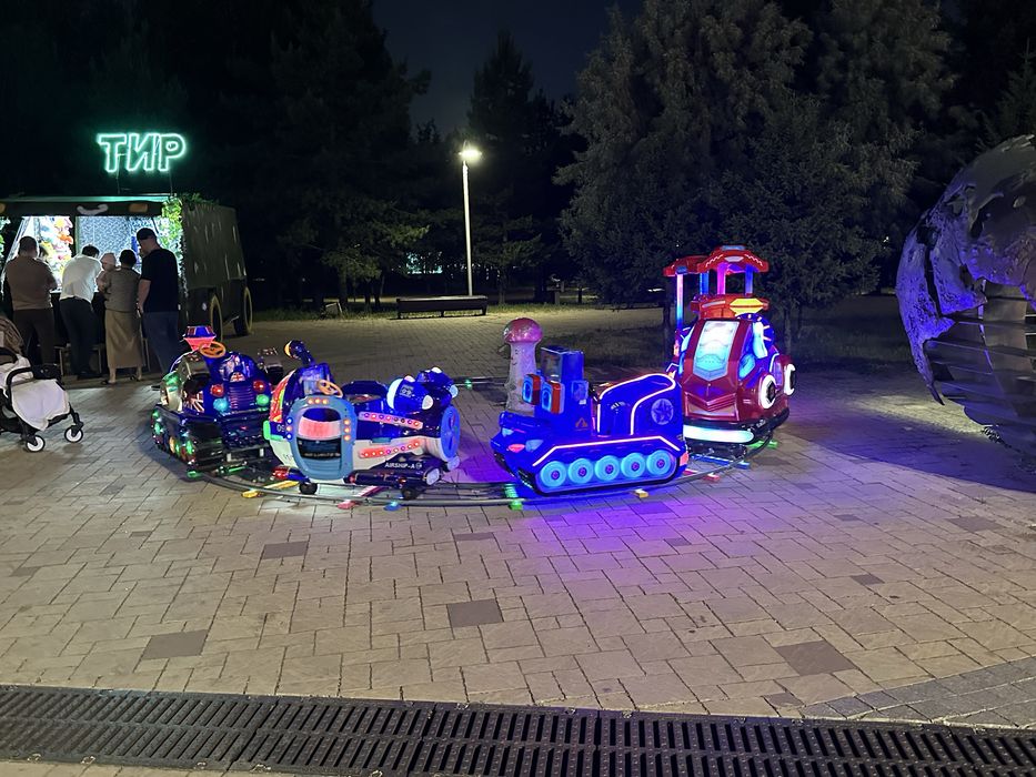 Аттрацион поровозик