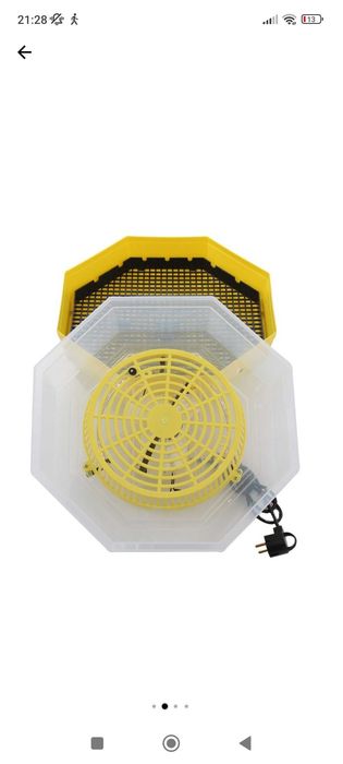 Vând incubatoare