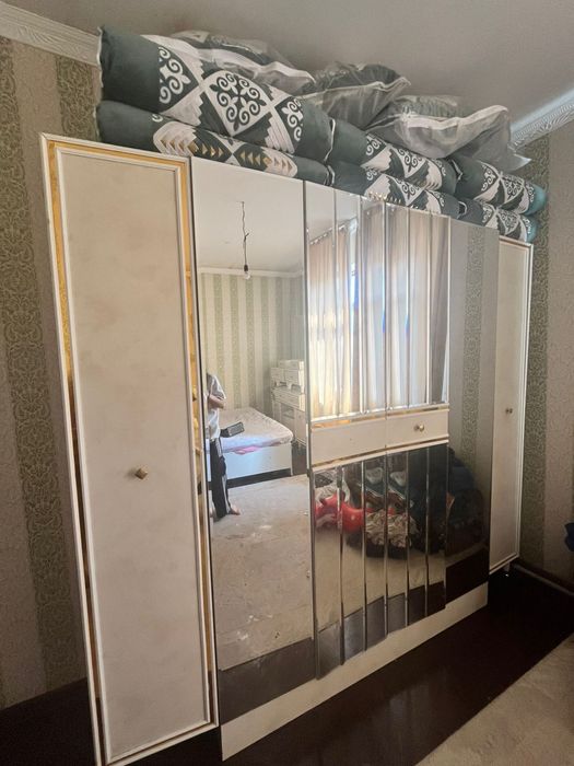 Спальный гарнитур