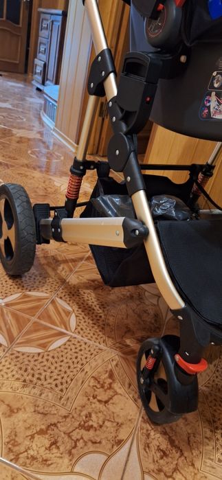 Cărucior 2in 1 cu suspensie