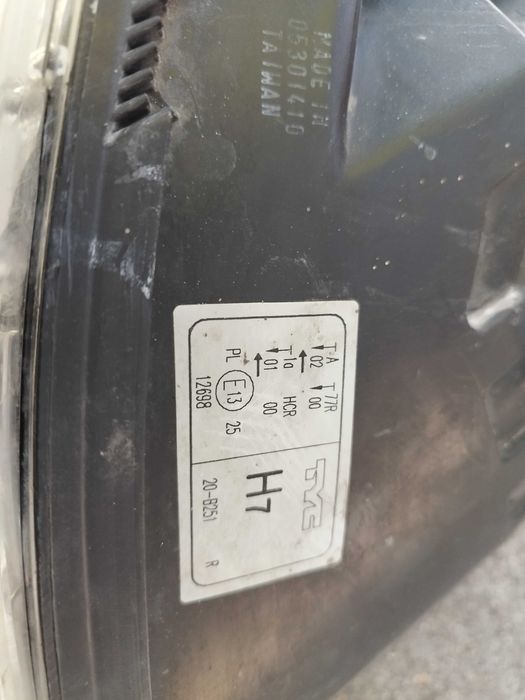 Фар десен за Мерцедес w204