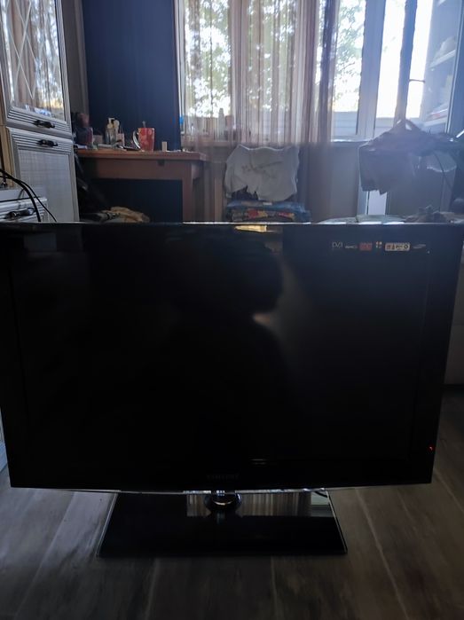 Телевизор самсунг