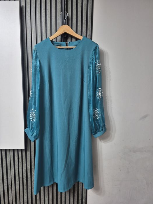 Платье, костюм брючный