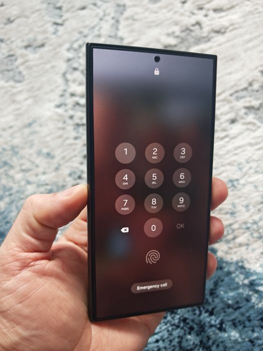 Samsung S24 Ultra 256gb la cutie Garanție