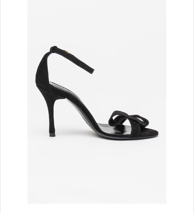 sandale Mihaela Glavan