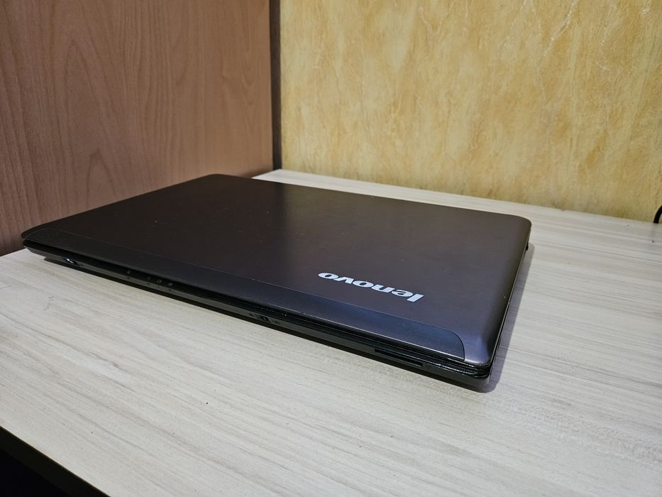 Лаптоп Lenovo Z570