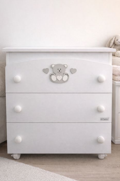 Comoda de infasat bebe cu sertare