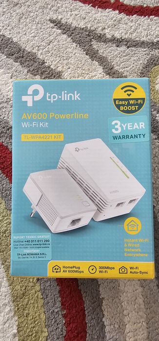 TP-Link TL-WPA4221 KIT AV600 Powerline Wi-Fi Kit – комплект
