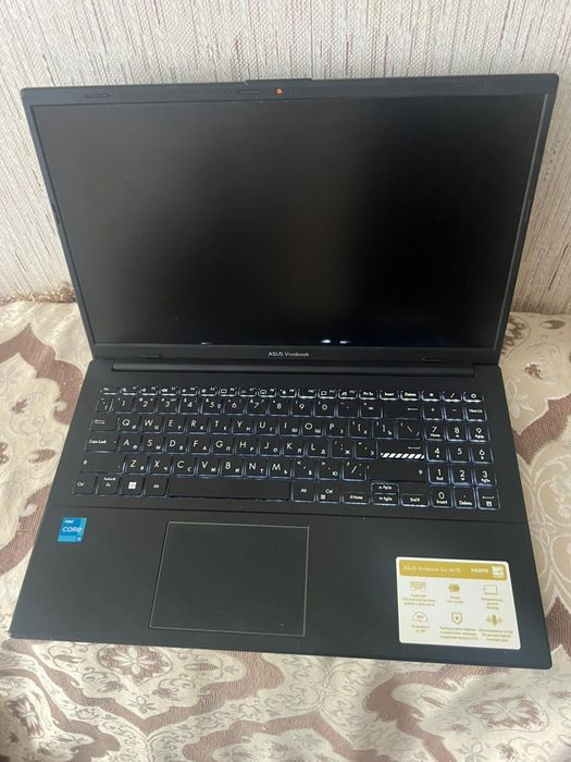 Продам современный шустрый ноутбук Asus сумка мышка