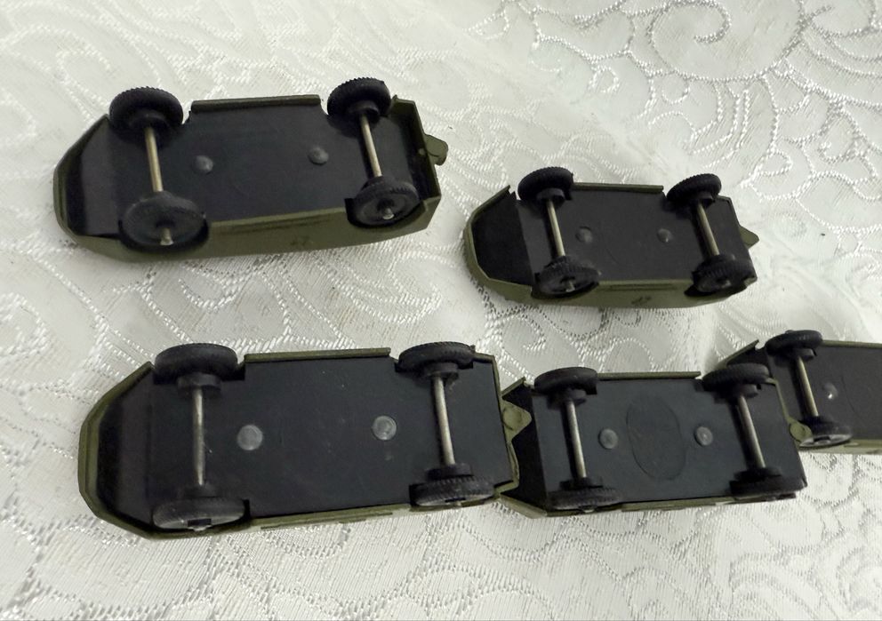 Игрушки, машинки, БТР