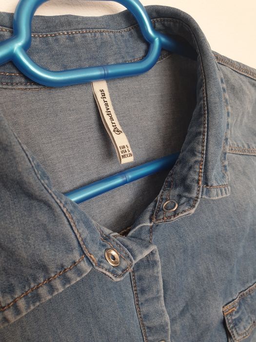 Cămașă denim Stradivarius marimea S