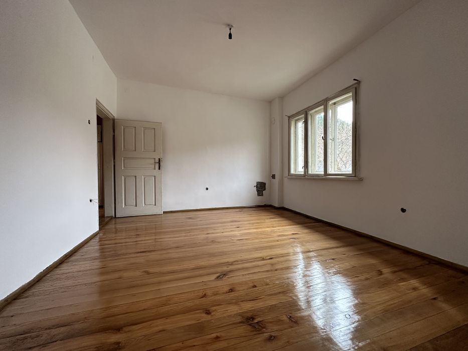 Продава се Къща в с. Дрента, Област Велико Търново - 100 кв.м за 650 €/кв.м - Снимка #3