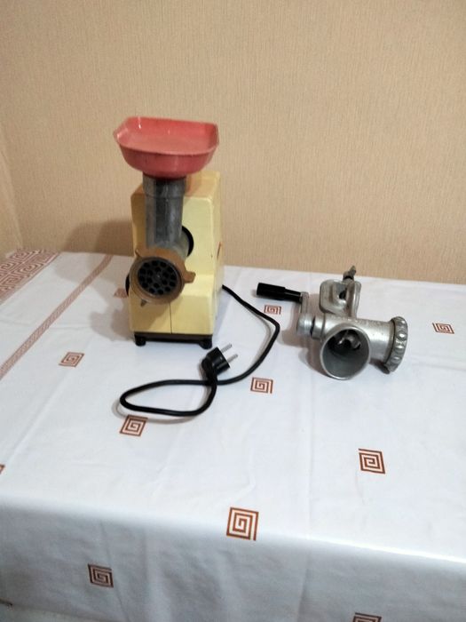 Мясорубки, самовар,мантоварка,астау.