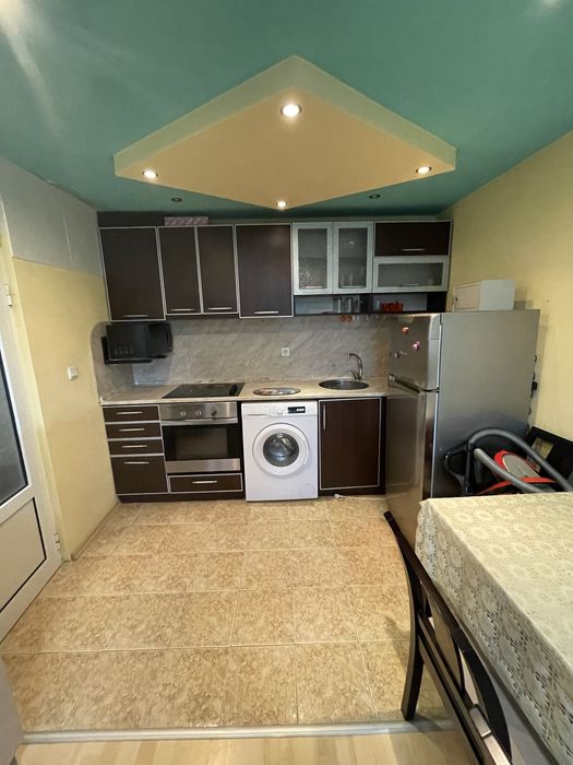 Дава се под наем Двустаен апартамент в к.к. Слънчев бряг - 55 кв.м за 408 € - Снимка #1