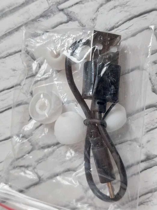 Блютуз наушники,мышь комп беспроводн,колонкиMICROLAB, зарядка на айфон