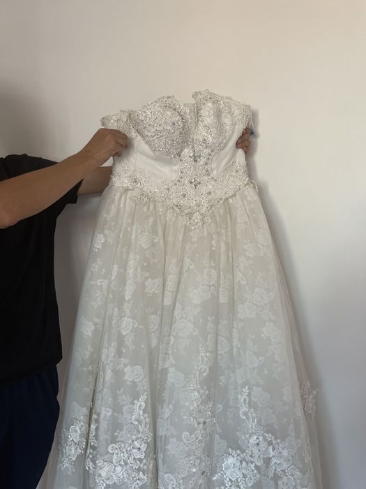 ПРОДАМ!!!Свадебные платья!!!30’000тг