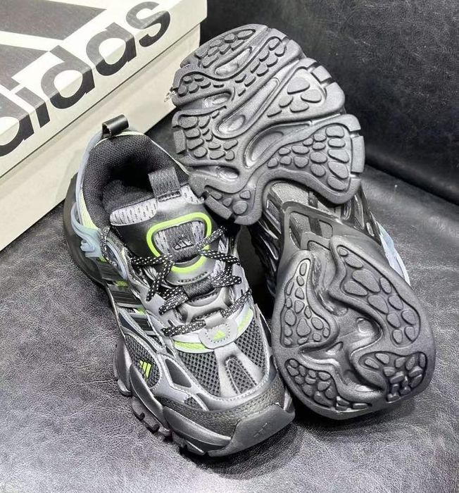 Нови мъжки маратонки Adidas XLG RUNNER DELUXE