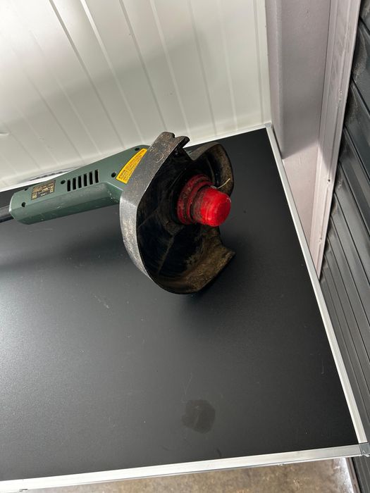 Електрически тример Bosch и Black & Decker