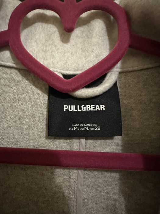 Бежаво палто , чисто ново необличано