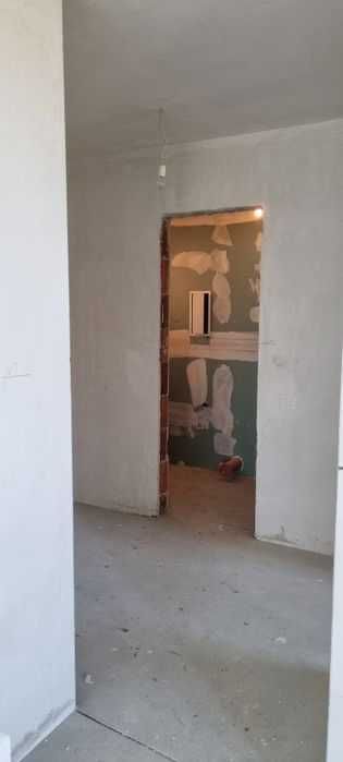 Продава се Двустаен апартамент в София, Хладилника - 74 кв.м за 2028 €/кв.м - Снимка #2