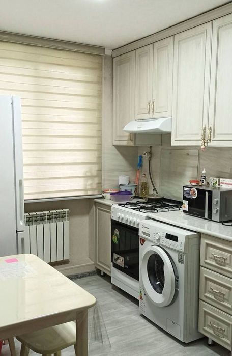 Квартира на метро Космонавт 1/1/4 с обстановкой