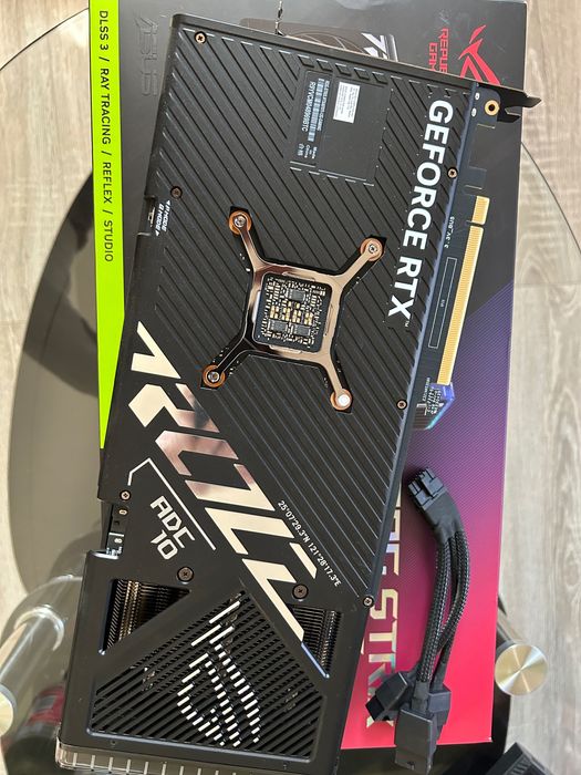 ASUS ROG STRIX RTX 4070Ti 12gb 3x