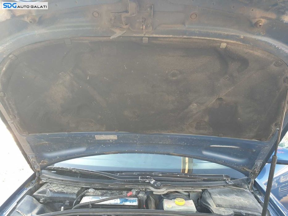 Capitonaj Antifonare de pe Capota Motor Audi A4 B6 2001 - 2005