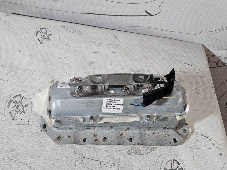 Airbag pasager bord Mini Cooper / One R56 R55 R57 2011 2.0 SD 135kW Cod OEM: 51452752767, 275573502 (5E3)