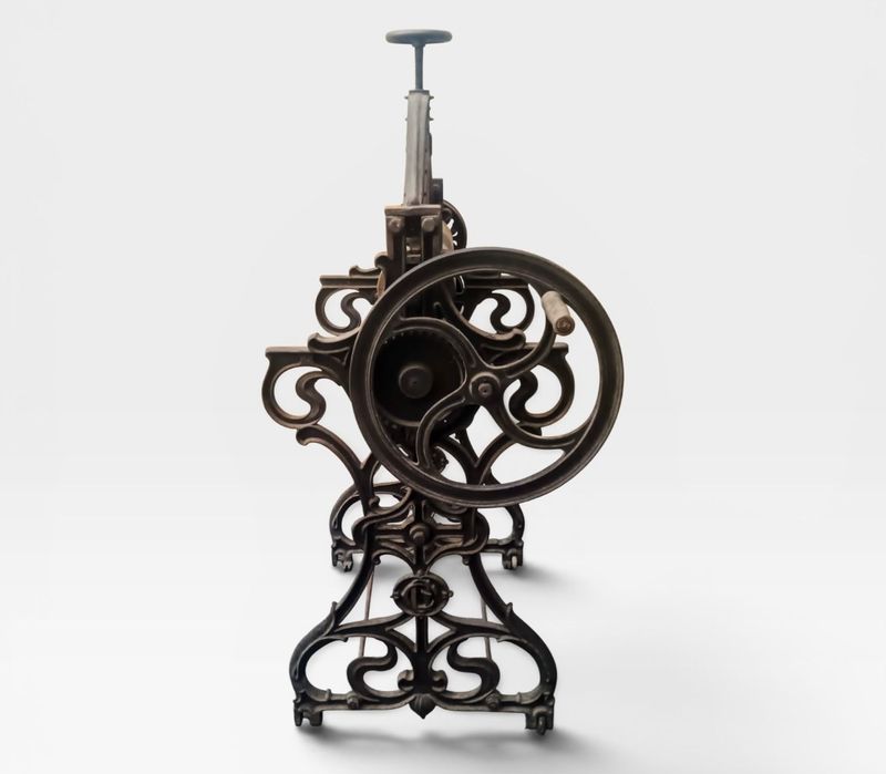 Calandru presa veche art-nouveau