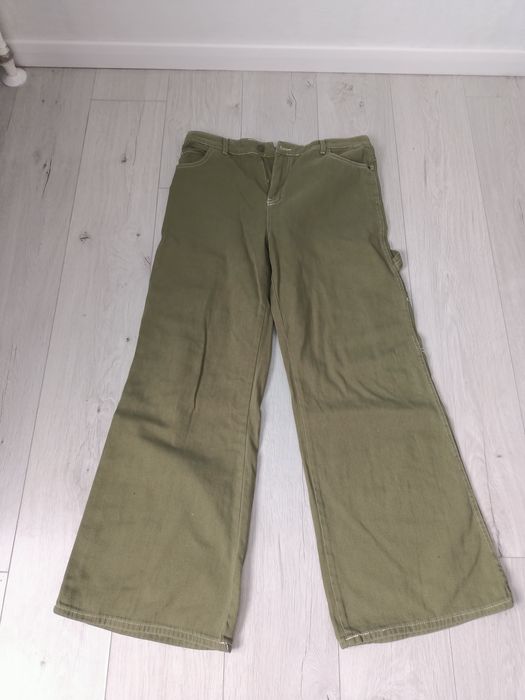 Брюки, кофты, футболки, шорты         .