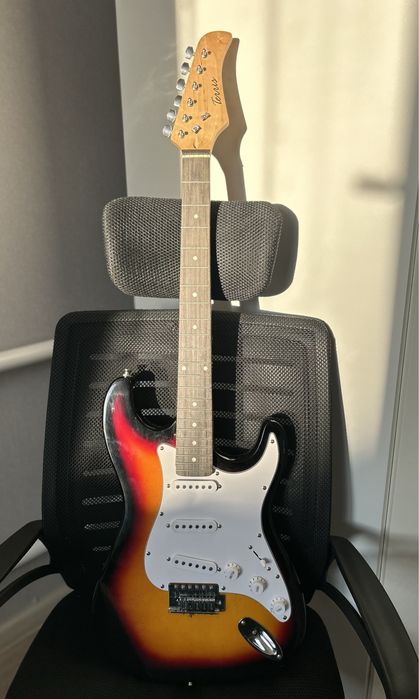 Электрогитара, стратокастер