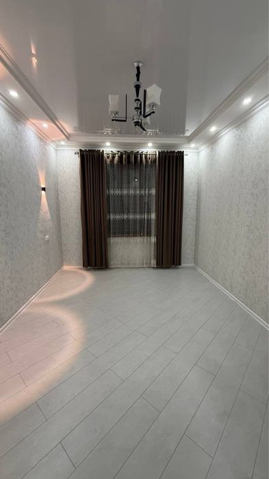 Продается 3х комнатная на 2 этаже Узбекистанская