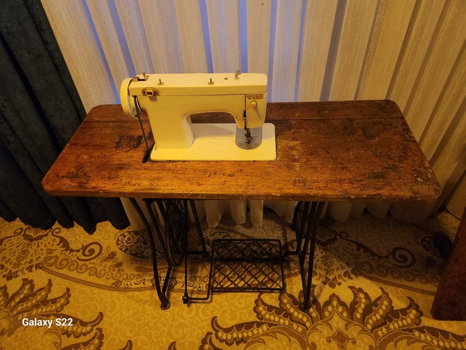 Тикув машинаси. Швейная Чайка