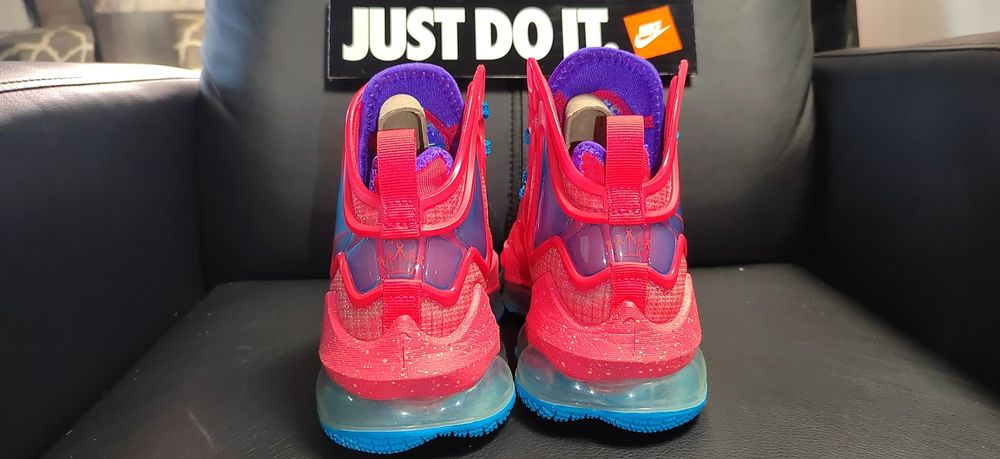 Nike Lebron XIX, номер 35,5
