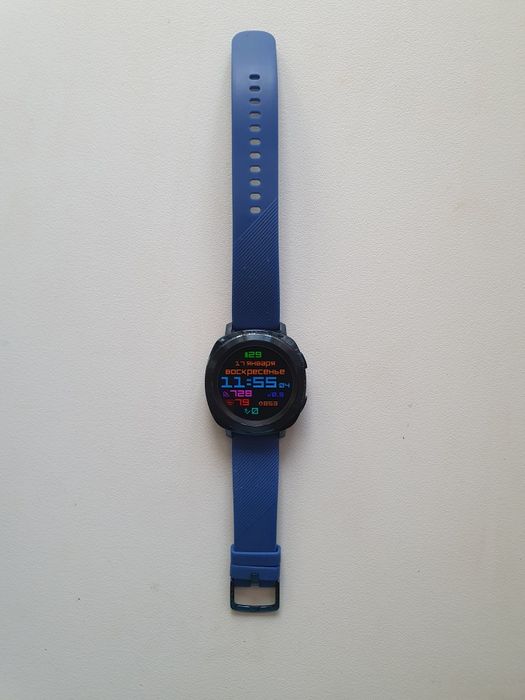 Продам Smart-часы Samsung Gear Sport
