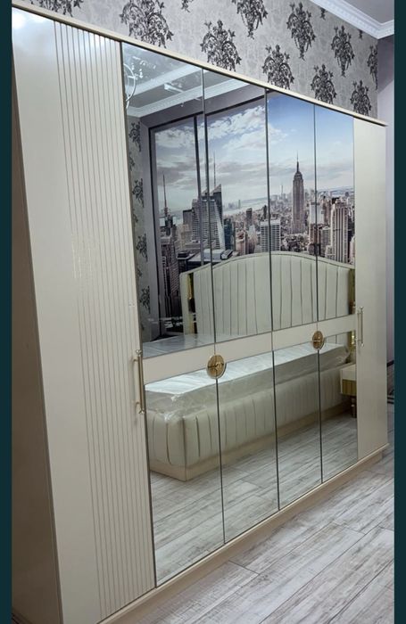 Спальный гарнитур