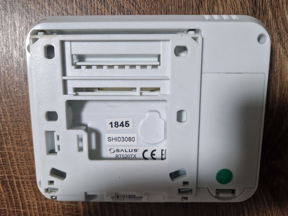 Termostat Salus RT520RF - DEFECT
